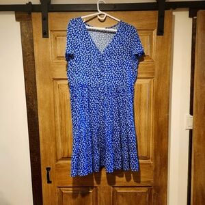 Suzy Shier Floral blue dress